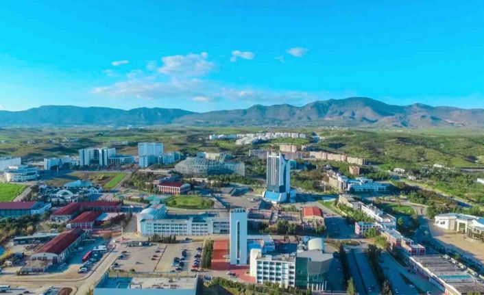 YDÜ fizik alanında “En İyi Global Üniversiteler” listesinde yer aldı