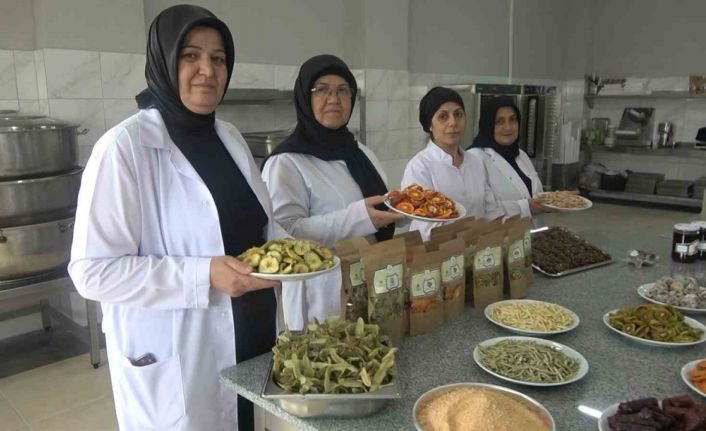 Yöresel ürünler kadınlara gelir kaynağı oldu