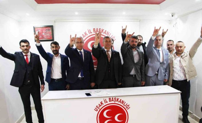 Zafer Partisinden istifa eden 25 kişi MHP’ye katıldı