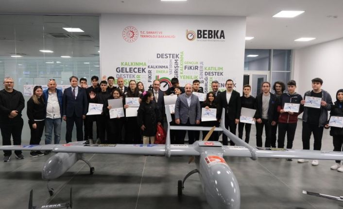 120 kilometre menzile sahip kamikaze drone, TechIN Bursa Girişimcilik Merkezi’nin açılışında sergilendi