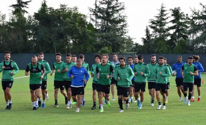 9 futbolcunun 1 dakika bile forma giymediği Denizlispor’u kaptan sırtladı