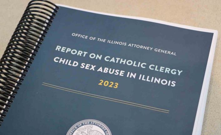 ABD’nin Illinois eyaletindeki kiliselerde yaklaşık 2 bin çocuk cinsel istimara uğradı
