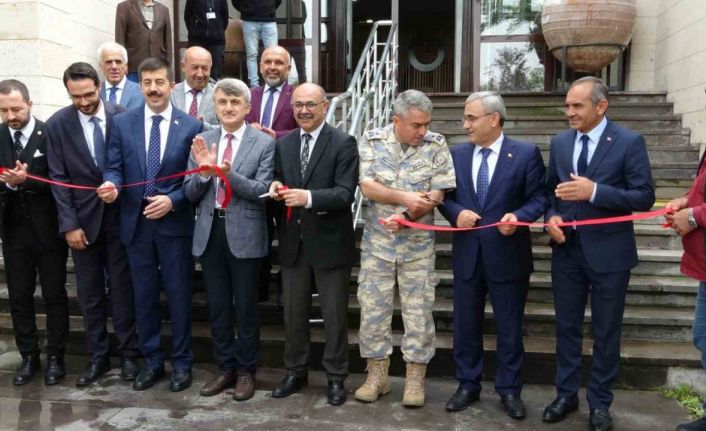 Açık alanda yeni eserlerin de eklendiği DPÜ Müzesi düzenlenen törenle hizmete sunuldu