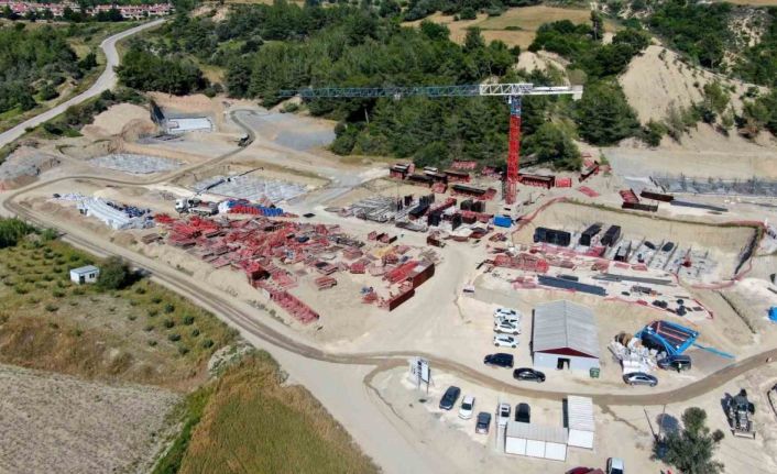 Adana’da depremzedeler için yeni TOKİ konutları yükseliyor, ilk teslim Aralık’ta