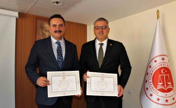 AK Parti Amasya milletvekilleri Haluk İpek ve Hasan Çilez mazbata aldı