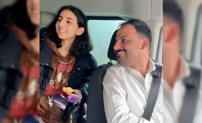 AK Parti Erzurum Milletvekili Adayı Gökberk Kocaaliler, seçim çalışmalarında farklı bir yönteme başvurdu