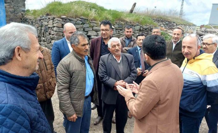 AK Parti Milletvekili Çalkın, kapı kapı dolaşıyor