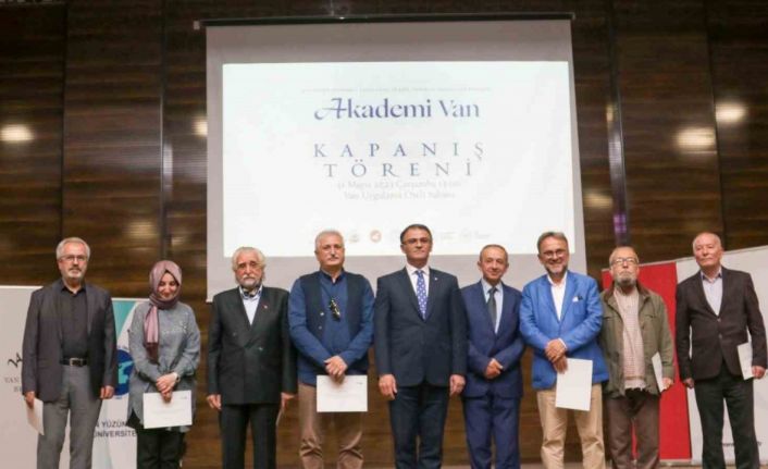 ‘Akademi Van’ projesinde 8 ayda 400 öğrenciye eğitim verildi