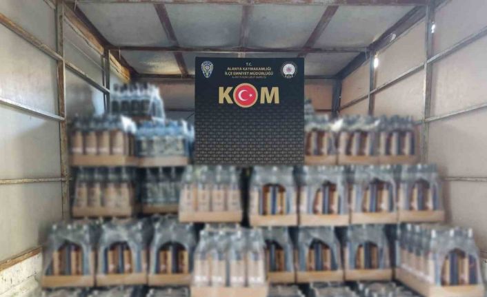 Alanya’da 15 bin 223 şişe sahte ve kaçak alkol ele geçirildi