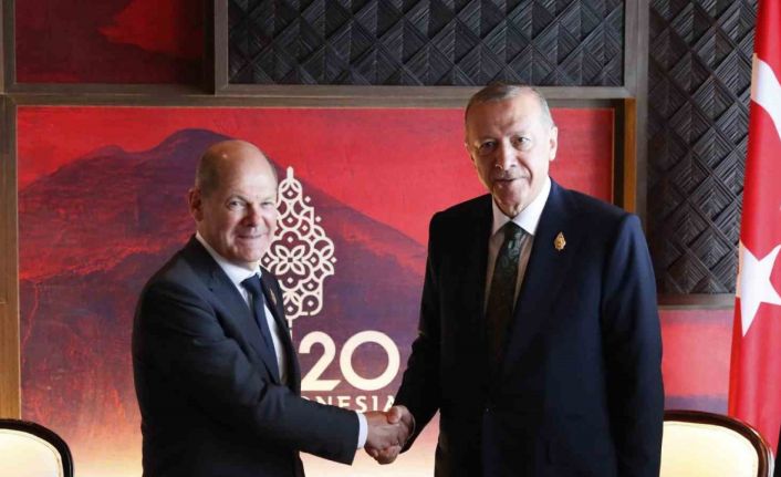 Almanya Başbakanı Scholz, Cumhurbaşkanı Erdoğan’ı Almanya’ya davet etti