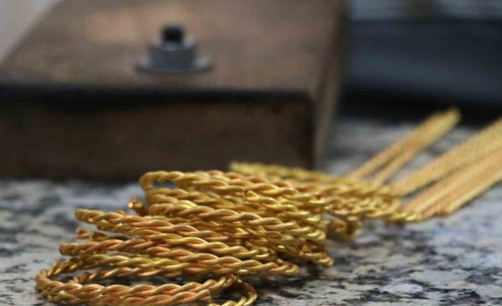 Altın fiyatlarındaki yükselişe rağmen ’Adana burması’ yoğun talep görüyor