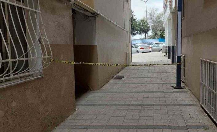 Anne, abla ve komşusunu öldüren gencin psikolojik sorunları olduğu ortaya çıktı