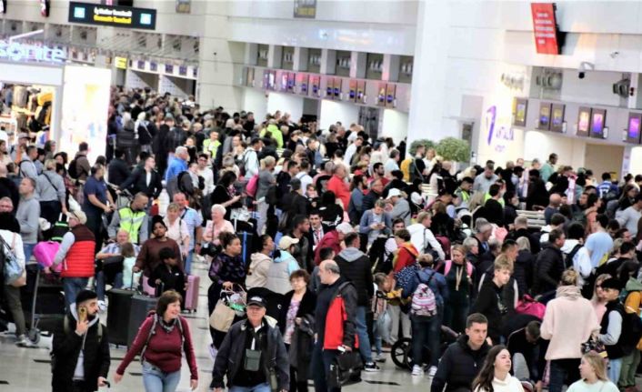 Antalya 2 milyon turisti geçti, turizmde rekorlar yılı 2019’u geride bıraktı