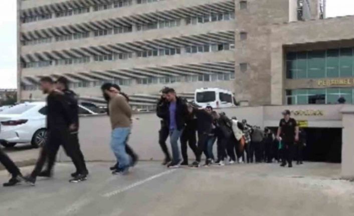 Antalya merkezli 6 ilde silahlı suç örgütüne eş zamanlı operasyon: 32 tutuklama