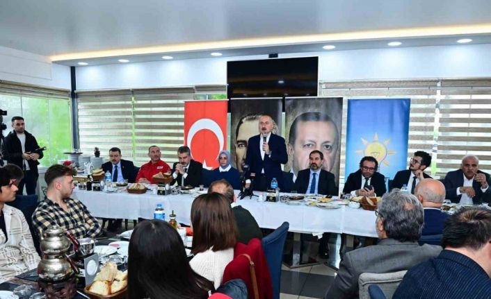 Bakan Karaismailoğlu: “Bir taraftan yüzyılın afeti ile mücadele ettik, bir taraftan projelerimizi bitirdik”