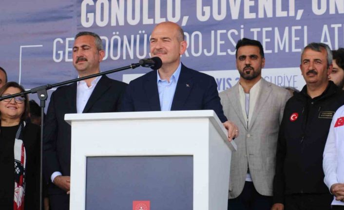 Bakan Soylu, Cerablus’ta ‘Güvenli Gönüllü Onurlu Geri Dönüş Projesi’nin temel atma törenine katıldı