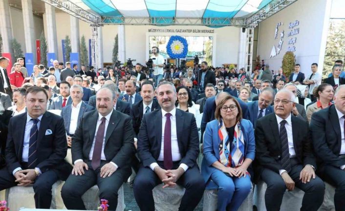 Bakan Varank, Güneydoğu’nun en büyük bilim merkezinin açılışını yaptı