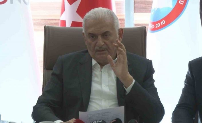 Binali Yıldırım: "HDP, PKK’nın yeşile boyanmış şekli, HDP’nin iradesi yok, irade dağda. Milletvekillerini bile dağ belirliyor"