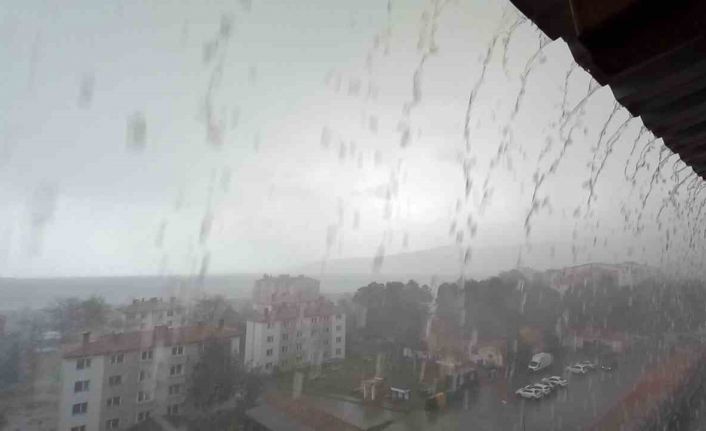 Bitlis’te şiddetli yağmur yağışı