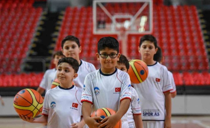 Büyükşehir Spor A.Ş.’den 17 tesis ve 5 parkta, 18 spor dalında yaz dönemi spor okulları