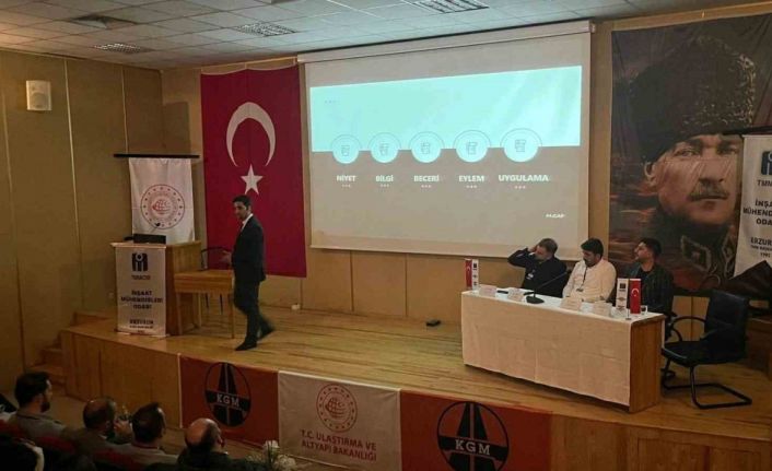 Caf, değerlendirme paneline konuşmacı olarak katıldı.