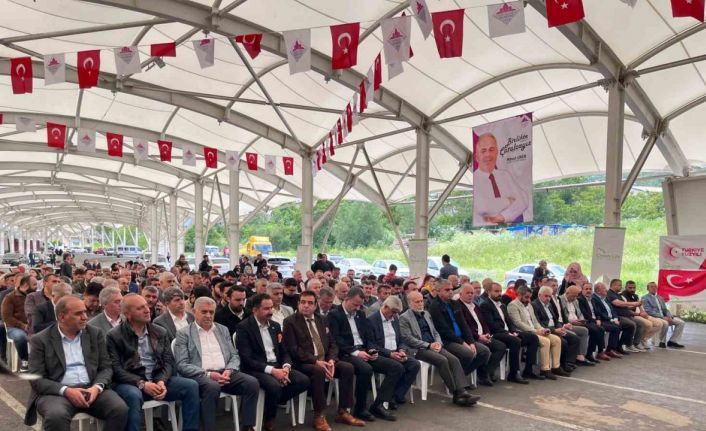 Çatalca’da Cumhurbaşkanı Erdoğan’ın yeniden seçilmesiyle 81 ile ithafen 81 koyun kesildi