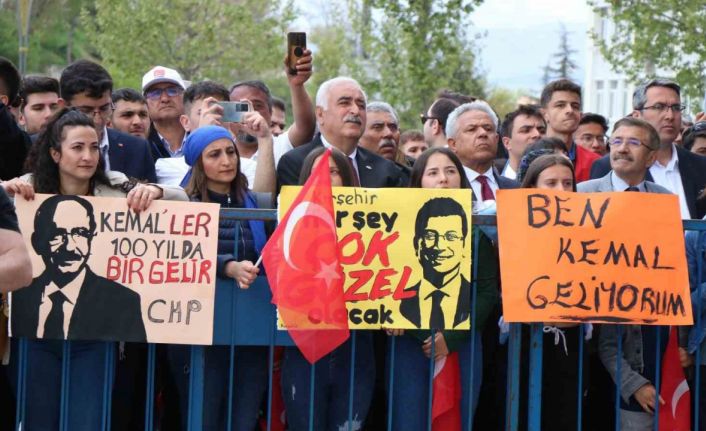 CHP lideri Kılıçdaroğlu: "Yüzüncü yılda yüz bin öğretmen ataması yapacağız"