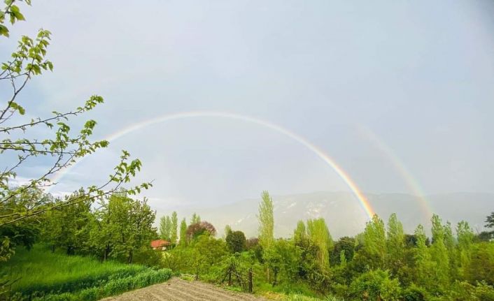 Çift gökkuşağı semayı süsledi