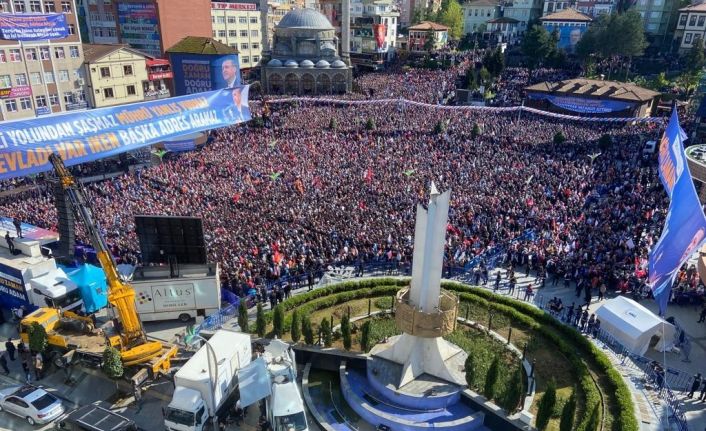 Cumhurbaşkanı Erdoğan: “Bu yıl için destek ödemesi ile birlikte yaş çay alım fiyatını kilo başına yüzde 64 arttırarak 11 lira 30 kuruşa çıkartıyoruz”
