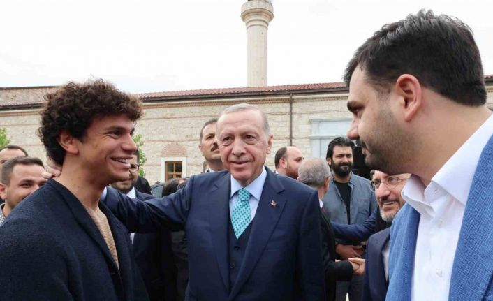 Cumhurbaşkanı Erdoğan: “Kendi ikballeri uğruna sizi kullanmak isteyenlere gençlerimizin artık ‘yeter’ diyeceğinden şüphe duymuyorum”