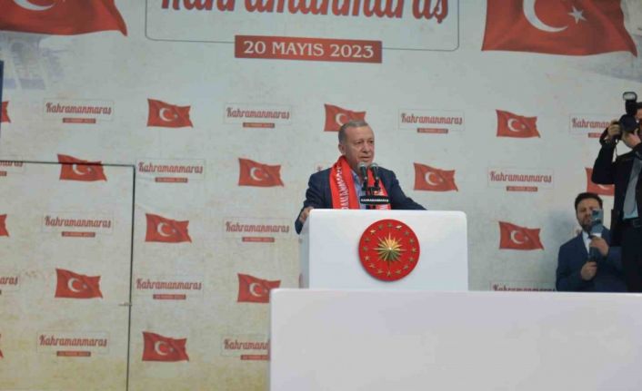 Cumhurbaşkanı Erdoğan: "Kin ve nefretlerini depremzede kardeşlerimize yönelterek alçaklığın evrensel tarihinde yeni bir sayfa açtılar"