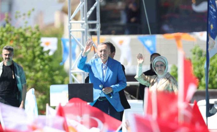 Cumhurbaşkanı Erdoğan’dan büyük mitingde Başkan Büyükkılıç’a teşekkür