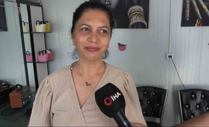 Depremde iş yerleri yıkılan esnaf, kurulan konteyner kentte hizmet veriyor