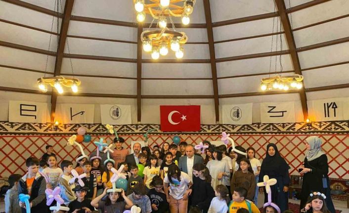 Depremzede çocuklar gönüllerince eğlendi