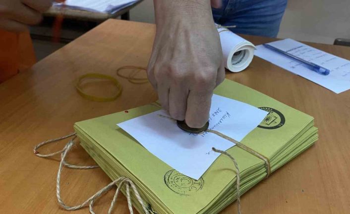 Diyarbakır’da sandıklar kapandı oy sayımı başladı