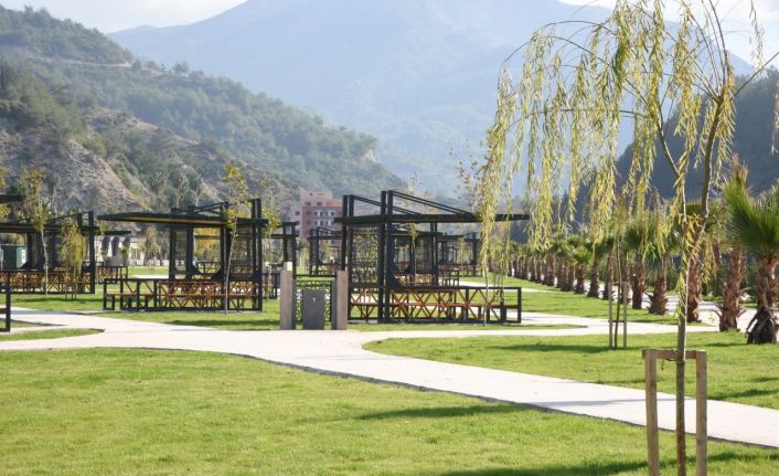 Doğa park mesire alanı ve bisiklet yolu Osmaniyelilerin uğrak yeri oldu