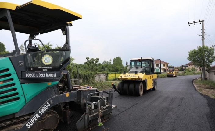 Düzce’de köylerde asfalt çalışması hızlandı