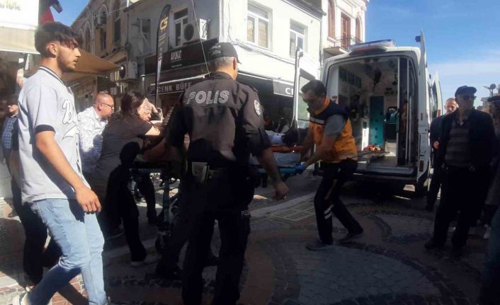 Edirne’de Yeşil Sol Parti standına saldırı: Yaralı ve gözaltılar var