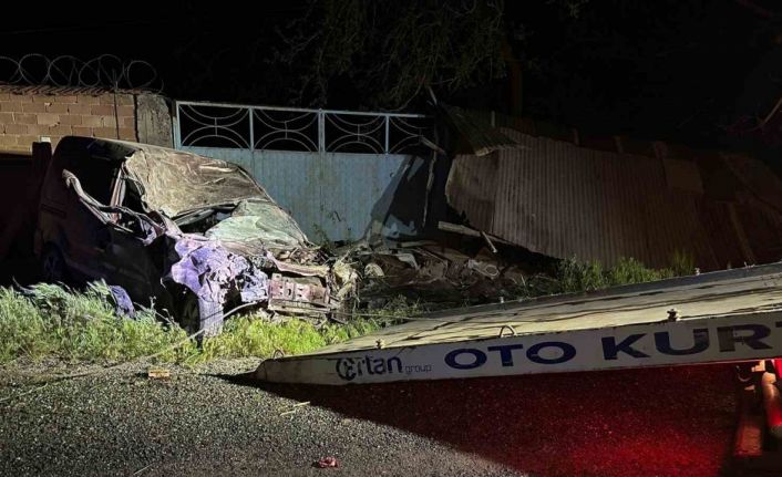 Elazığ’da takla atan araç hurdaya döndü: 1 yaralı