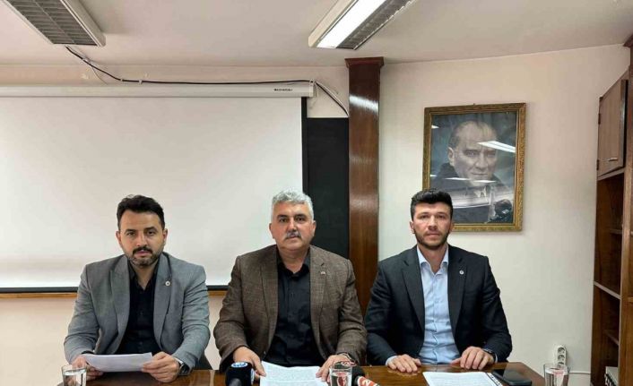 "En az merkezi hükümetin kamu işçilerine verdiği taban ücreti kadar zam istiyoruz”