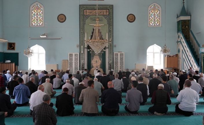 Eski Gürsu Belediye Başkanı Cüneyt Yıldız kabri başında anıldı