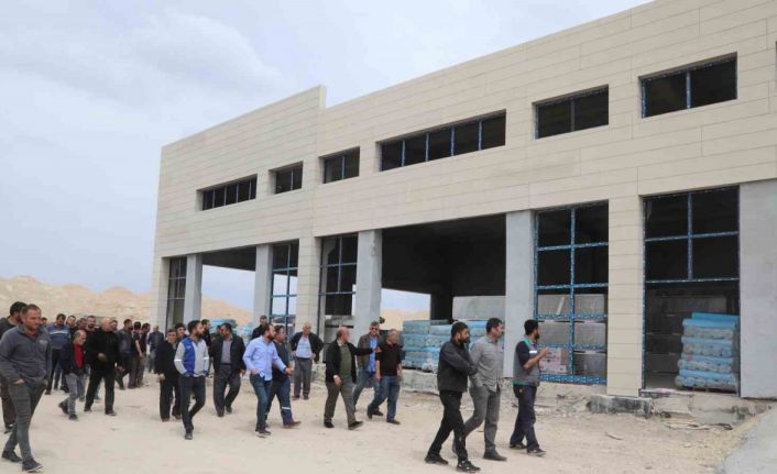 Eski Sanayi ve Karatay Sanayi esnafı yapımı süren Yeni Sanayi Sitesini inceledi