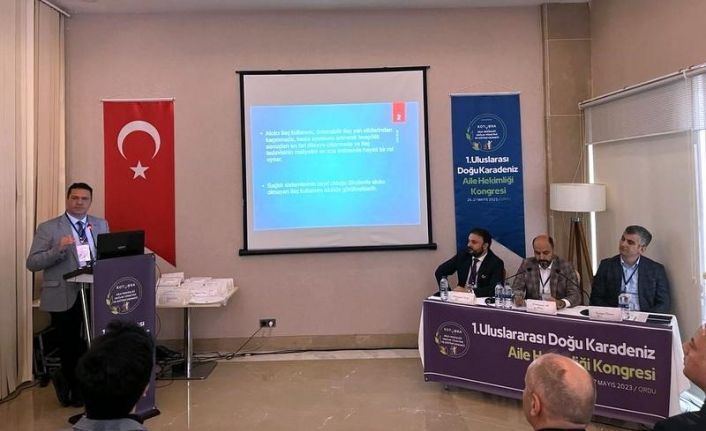 Eskişehir İl Sağlık Müdürü Prof. Dr. Bilge: “Akılcı ilaç kullanımı sistematik ve sosyal bir yaklaşımdır”