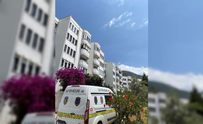 Fethiye’de 4. kattan düşen kadın hayatını kaybetti