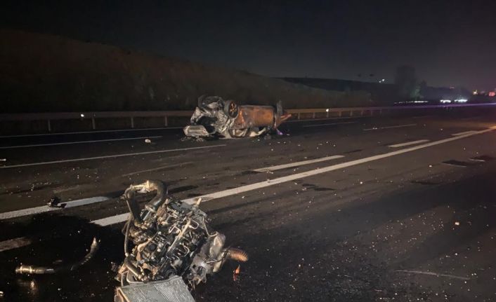Gaziantep’te feci kaza: Alev topuna dönen araçtaki 1 kişi yanarak öldü