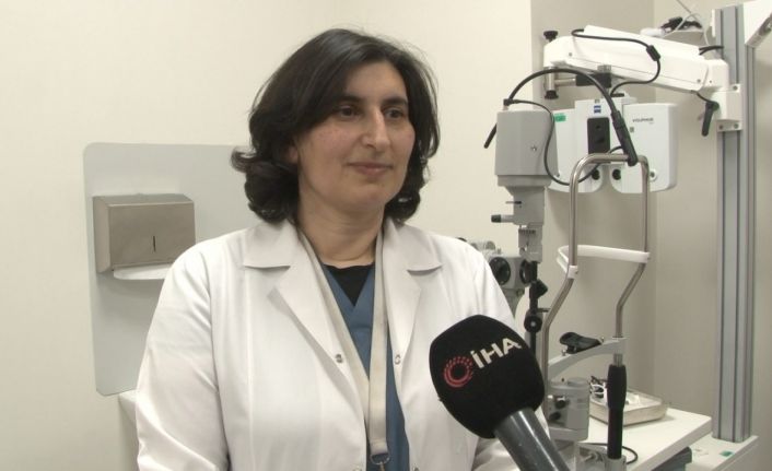 Geçirdiği uçuk enfeksiyonun ardından kornea nakli olan kadın yeniden ışığa kavuştu