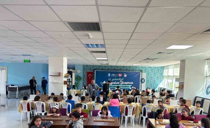 Geleneksel akıl oyunları turnuvası başladı