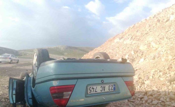 Gürün’de otomobil takla attı: 3 yaralı