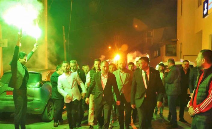 “Haç ile hilalin kavgasına millet olarak şahitlik ediyoruz”