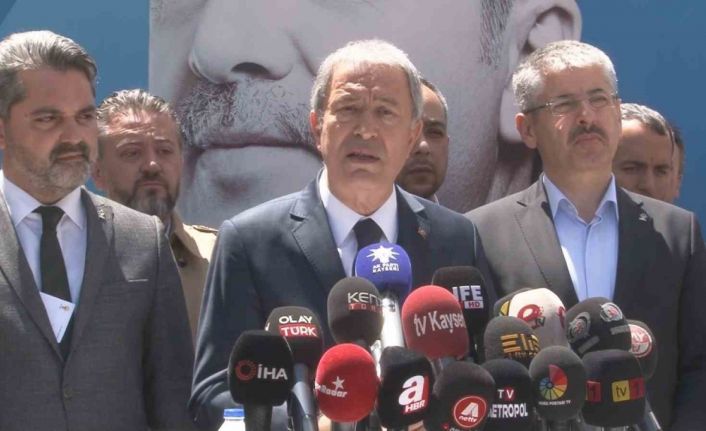 Hulusi Akar: “Sayın Cumhurbaşkanımızın bu dönemde dahi seçilme ihtimalinin olduğunu bilelim ve ona göre davranalım"